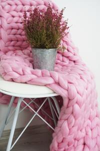 Pletená deka růžová 120 x 150 cm EMI