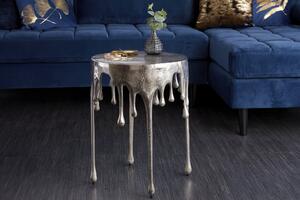 Stříbrný hliníkový odkládací stolek Lussig, 51 cm
