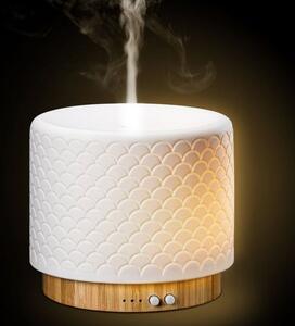 Aroma Difuzér Moya 280ml vyroben z přírodního bambusu a keramiky. Funkce časovače 1,3,8 hodin, volba intenzity podsvícení