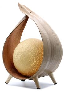 AWM - Natura 1, Přírodní stolní Lampa vyrobena z ohýbaného Kokosového listu a Bavlny. Dodáváme včetně napájecího kabelu do elektrické sítě
