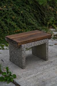 Betonové sedátko šedé s dřevěnou deskou