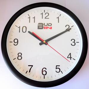 Klenoty Budín - Černé nástěnné čitelné plastové hodiny BUD-IN C2215 (Klenoty Budín - Černé nástěnné čitelné plastové hodiny BUD-IN C2215)