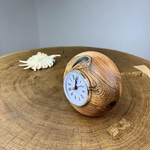Dřevěné stolní hodiny Remy