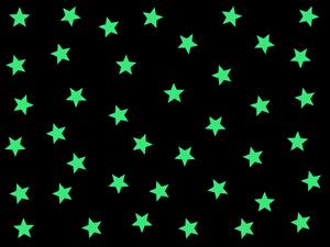 100 svítících hvězdiček 2 x 2 cm