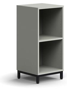 AJ Produkty Regál QBUS, 1 police, nohy, 868x400x400 mm, černá, světle šedá