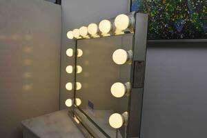 D‘Eluxe Kosmetické Multifunkční Zrcadlo s LED osvětlením (svetlo na vypínač) 80x65cm HOLLYWOOD HY14D8065