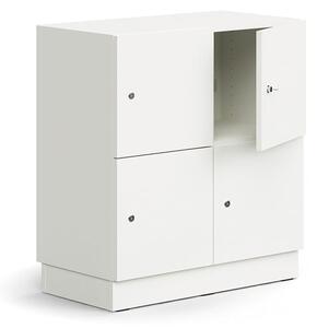AJ Produkty Skříň QBUS, 4 uzamykatelné boxy, sokl, 868x800x420 mm, bílá