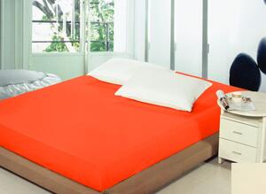 Světlo oranžové plachty na postel