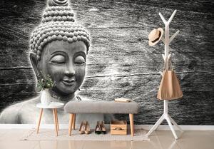 Tapeta černobílá socha Budhy na dřevěném pozadí