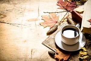 Fototapeta šálek kávy v podzimním nádechu