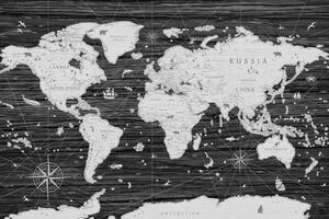 Obraz na korku černobílá mapa na dřevěném pozadí - 90x60