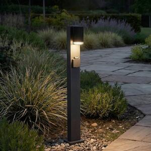Lindby – osvětlení cesty Enerio, černé, s zásuvkou, 80 cm, GU10, stmívatelný, Černá, Hliník, Moderní