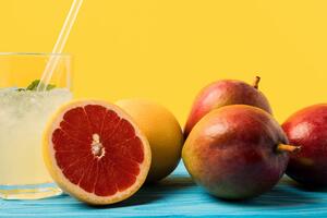 Samolepící fototapeta ovocná limonáda
