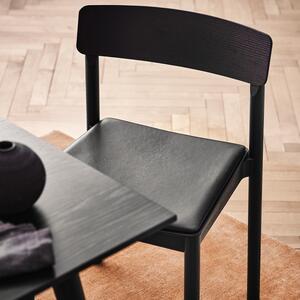 &Tradition designové židle Betty TK2 (dub černě lakovaný/ kůže černá)
