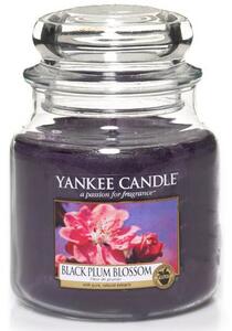 Yankee Candle - vonná svíčka Black Plum Blossom 411g