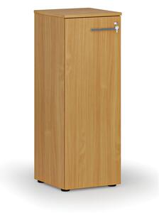 Nízká kancelářská skříň s dveřmi PRIMO WOOD, 1087 x 400 x 420 mm, buk