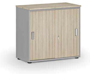 Kancelářská skříň se zasouvacími dveřmi PRIMO GRAY, 740 x 800 x 420 mm, šedá/dub přírodní