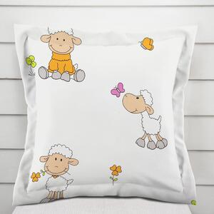 Biante Dětský bavlněný povlak na polštář s lemem Sandra SA-728 Veselé ovečky na bílém 30 x 50 cm
