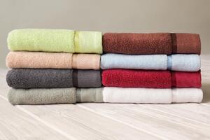 Nechte se hýčkat froté ručníkem vyrobeným z kvalitní 100% bavlny s gramáží 500 g/m2. Nadchne Vás svou jemností a savostí. Jemná pastelová barva se hodí do každé koupelny. Barva: vínová. Rozměr ručníku: 50x100 cm