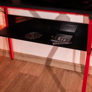 PC herní stůl TABER MDF laminované černé, kov červený lak