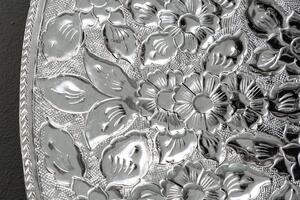 Designové nástěnné zrcadlo Latoya 81 cm stříbrné