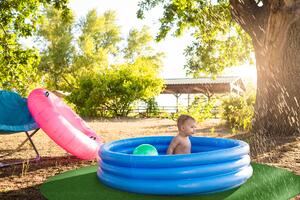 Betap koberce Umělá tráva pod bazén Sporting s nopy KRUH (vhodný jako bazénová podložka) - 100x100 (průměr) kruh cm