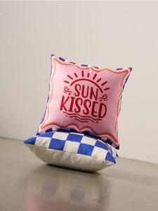 Sinsay - Dekorativní polštář s nápisem Sun Kissed - pastelová růžová