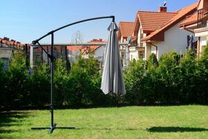 Garden Line Zahradní slunečník s ochranným obalem BANANA 300 cm šedý