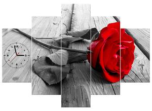 Obraz s hodinami Červená růže - 5 dílný Rozměry: 150 x 70 cm