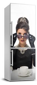 Nálepka tapeta na ledničku Žena v brýlích FridgeStick-70x190-f-101939055