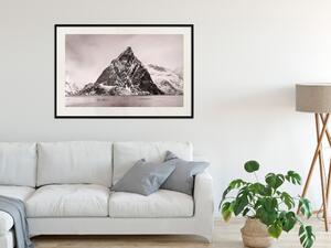 Plakát Lofoty - krajina vysokých hor na samotném ostrově uprostřed zimy