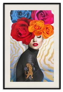 Plakát Tygr na rameni - portrét ženy s barevnými květy na hlavě