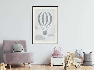Plakát Cesta balónem - abstraktní balón na pozadí oblohy a mraků