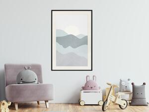 Plakát Slunce nad horami - abstraktní šedá krajina hor na pozadí slunce