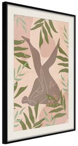 Plakát Odpočinek s přírodou - žena v rostlinné kompozici na světlém pozadí