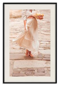 Plakát Modelka s citrony - žena v bílých šatech držící košík