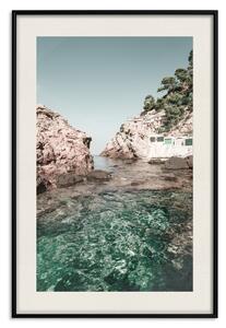 Plakát Skály na Baleárech - mořský krajinný s domky na pozadí