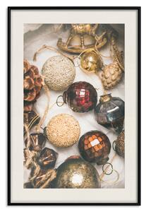 Plakát Vánoční ozdoby - krabice s barevnými ozdobami a dekoracemi