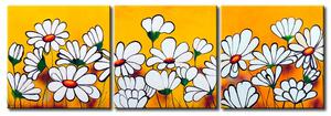 Obraz Malované sedmikrásky (3-dílný) - krajina bílých květů na žlutém pozadí