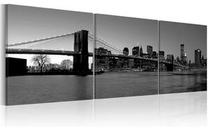 Obraz New York a šedost dne (3-dílný) - architektura města a most