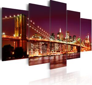 Obraz New York (5-dílný) - světla architektury města na pozadí fialové
