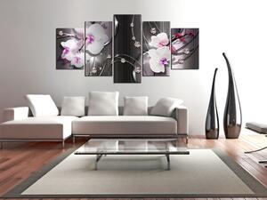 Obraz Černá stěna (5-dílný) - rostlinná kompozice s květinami orchidejí