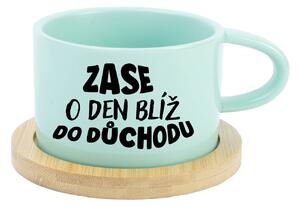 ZASE O DEN BLÍŽ DO DŮCHODU - mint hrníček makronka 200 ml