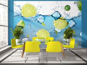 Fototapeta Voda s citrónem - osvěžující motiv ovoce do kuchyně nebo pokoje