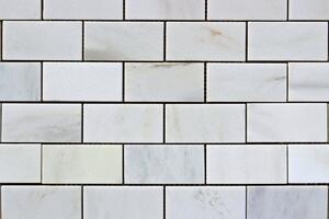 Kamenná mozaika z mramoru, Brick milky white