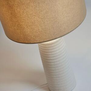Bílá keramická stolní lampa Kave Home Mijal se lněným stínidlem