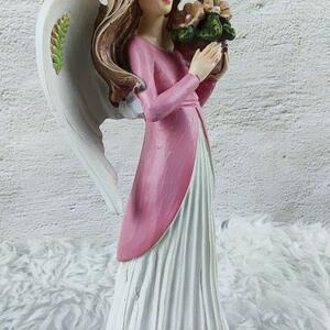 Andělka v růžovo- bílých šatech držící květiny- 20 cm