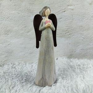 Anděl v dekoru dřeva s plechovými křídly- 21 cm