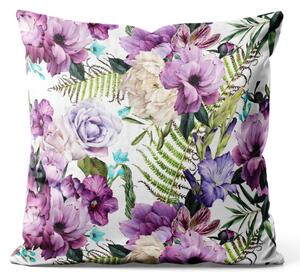 Dekorační velurový polštář Radostná kytice - kompozice fialových květů na bílém pozadí