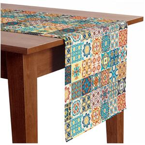 Běhoun na stůl Hispanska arabeska - motiv navdihnjen s keramiko v slogu patchwork